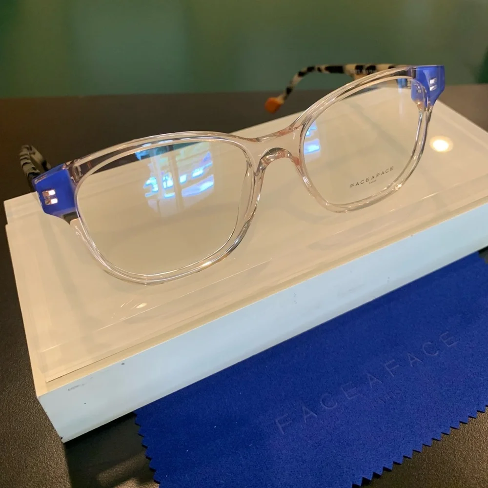 FACE A FACE BLAKE 2. Col 0032 Crystal/ Blonde Tortoise. 53mm Cateye Glasses